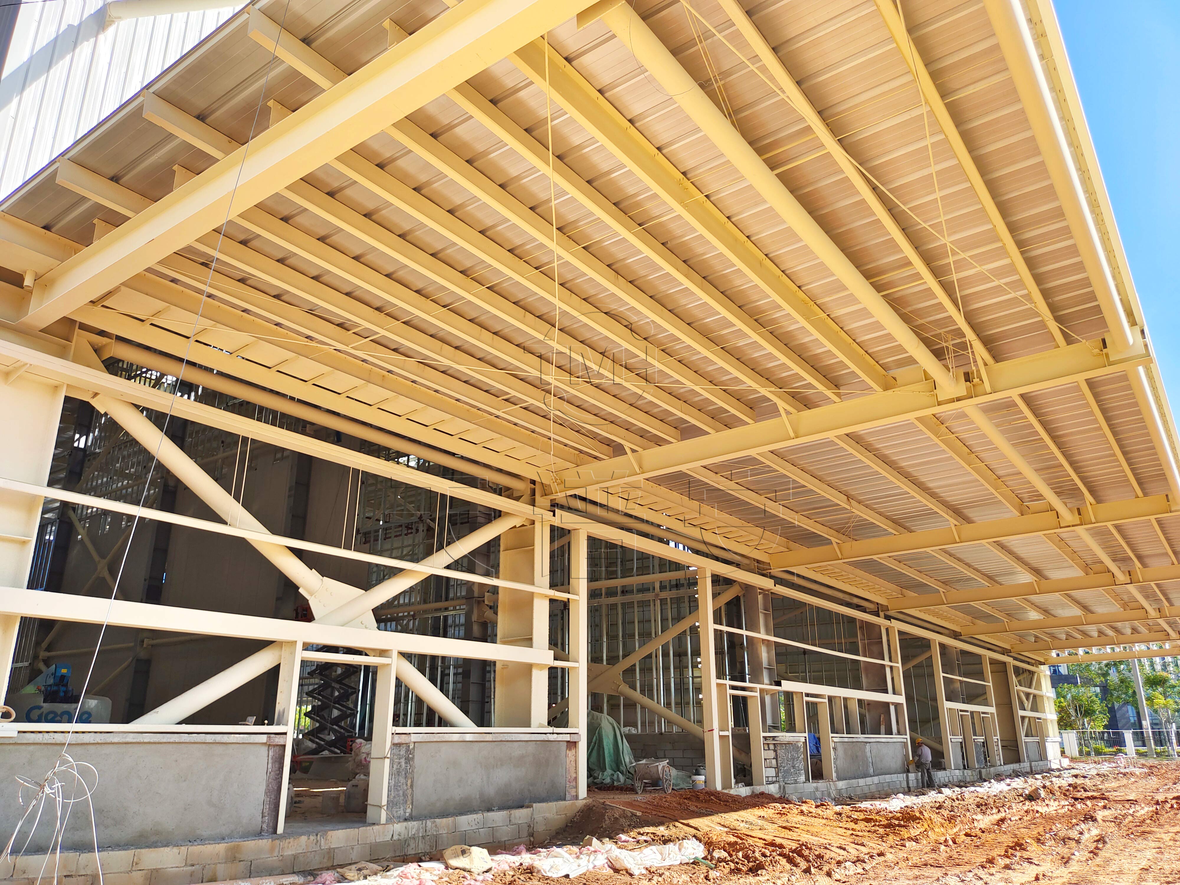 高層鋼結(jié)構(gòu)平面形狀的抗風(fēng)設(shè)計