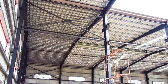 佛山鋼結(jié)構(gòu)廠房廠家在鋼結(jié)構(gòu)造價(jià)，會(huì)有什么優(yōu)勢