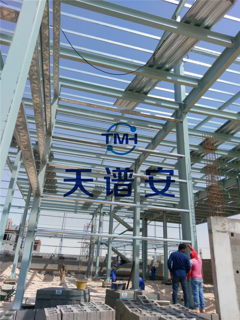 鋼結(jié)構(gòu)倉庫